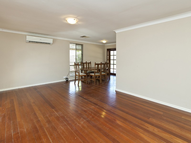 15 Ellison Drive, Langford WA 6147