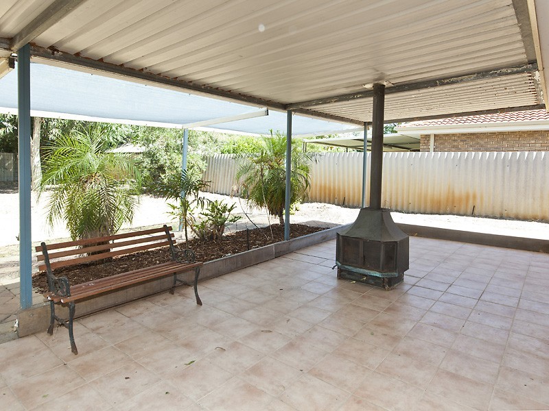 15 Ellison Drive, Langford WA 6147