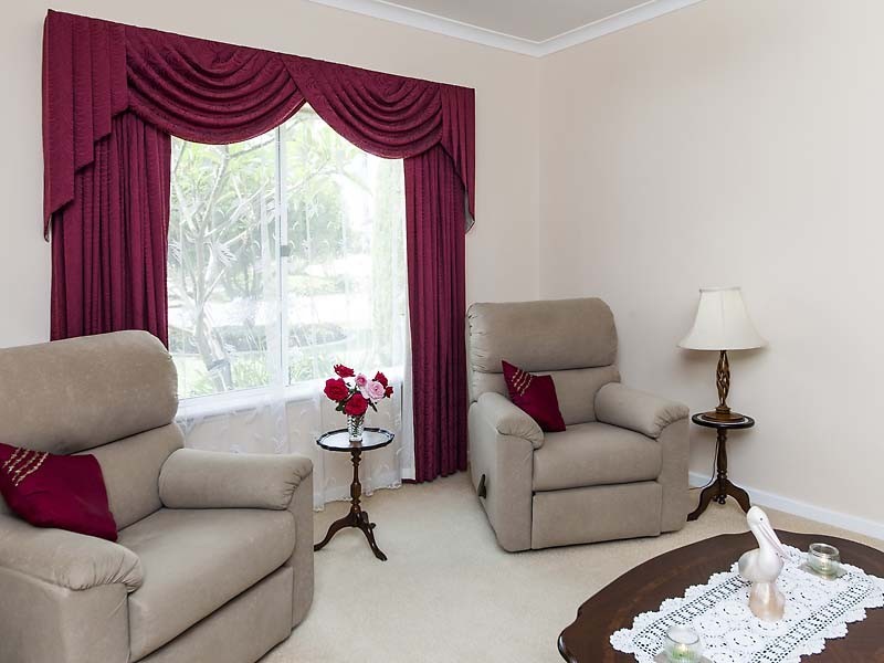 12 Batavia Avenue, Wannanup WA 6210