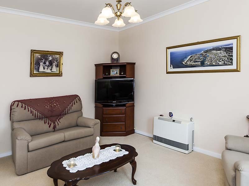 12 Batavia Avenue, Wannanup WA 6210