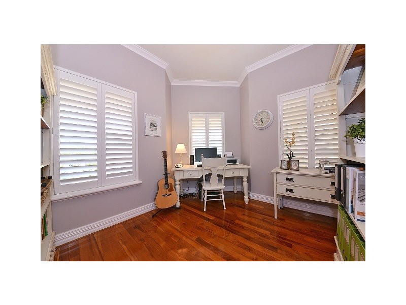 11 Halifax Boulevard, Mindarie WA 6030