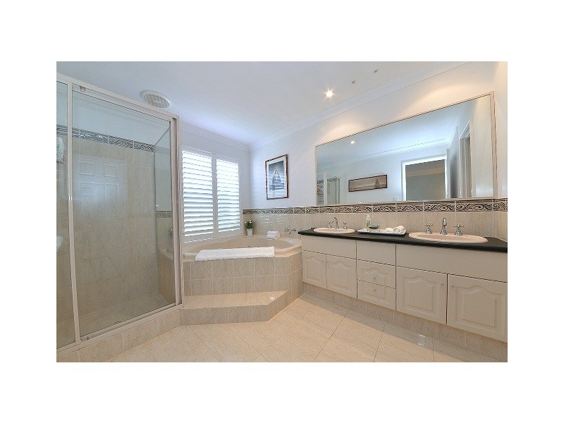 11 Halifax Boulevard, Mindarie WA 6030