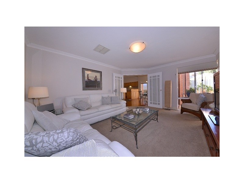 11 Halifax Boulevard, Mindarie WA 6030