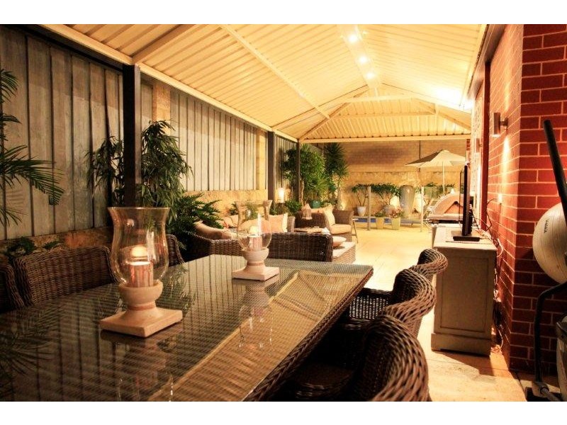 11 Halifax Boulevard, Mindarie WA 6030