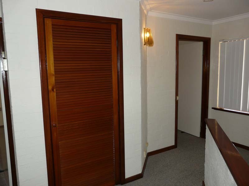5/8 Robert, Como WA 6152