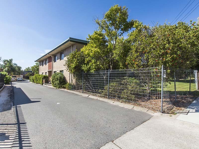2/85 Herdsman Parade, Wembley WA 6014