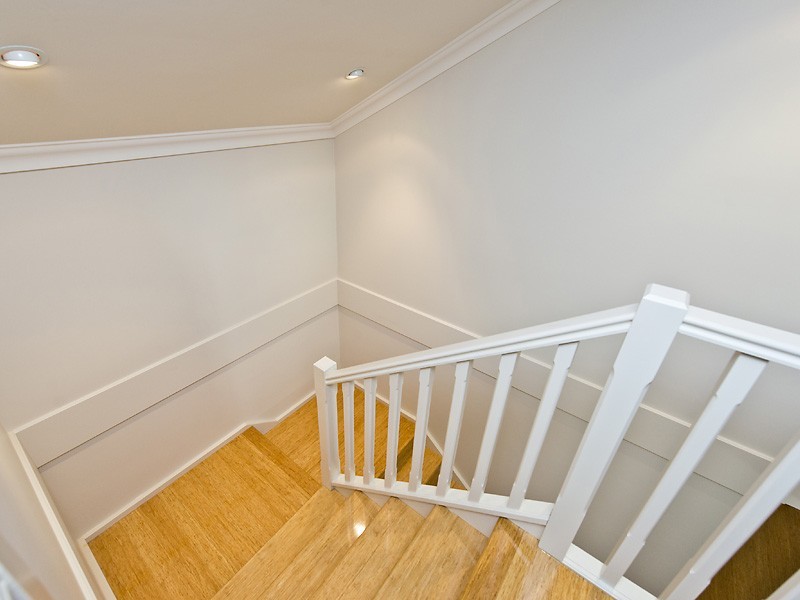 2/143 Lockhart Street, Como WA 6152