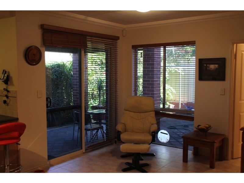 6B Daley Street, Yokine WA 6060