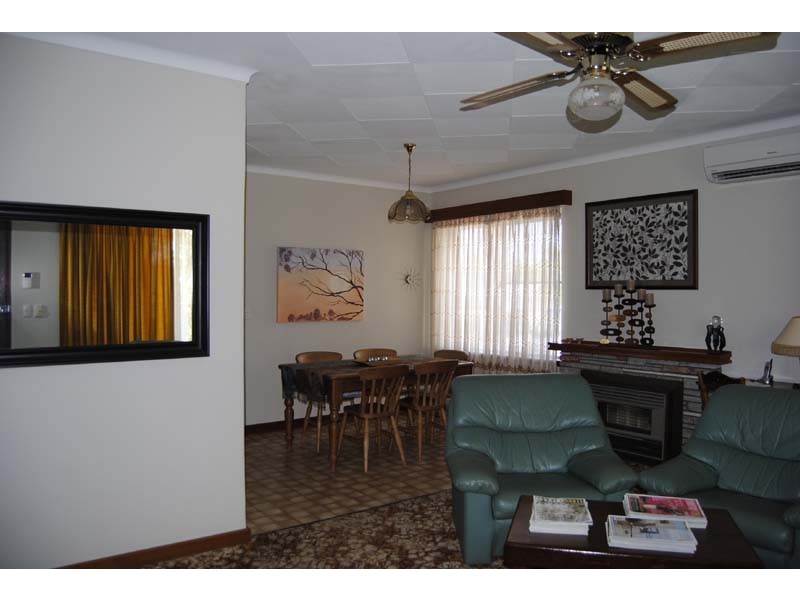 1 Covich Ave, Beaconsfield WA 6162