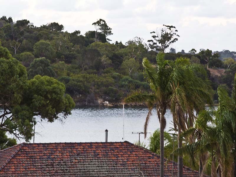 5A Crewe Street, Bicton WA 6157