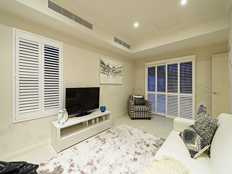 73 Ullapool Road, Mount Pleasant WA 6153