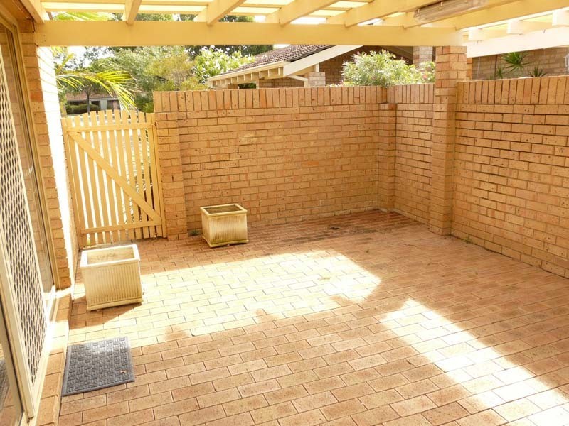 4/1-3 Ince Rd, Attadale WA 6156