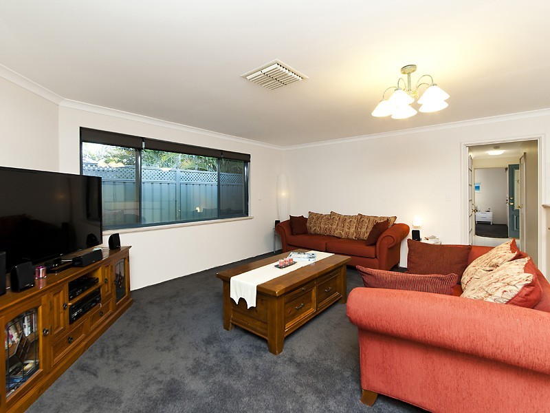 77B Modillion Avenue, Shelley WA 6148