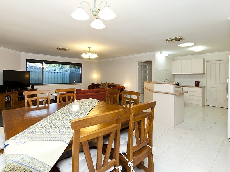 77B Modillion Avenue, Shelley WA 6148