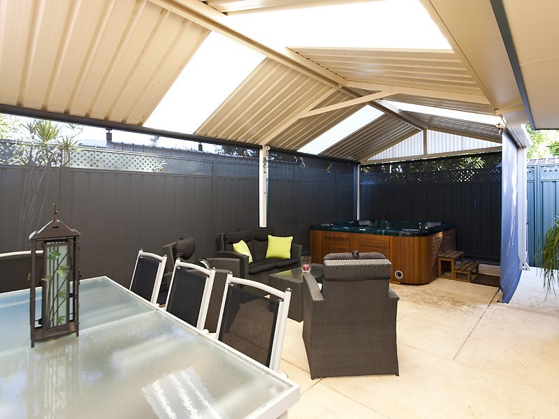 77B Modillion Avenue, Shelley WA 6148