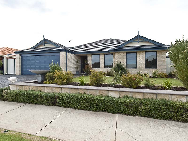 6 Kumarina Drive, Secret Harbour WA 6173
