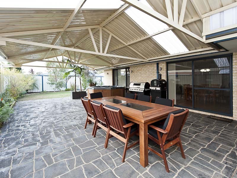 6 Kumarina Drive, Secret Harbour WA 6173