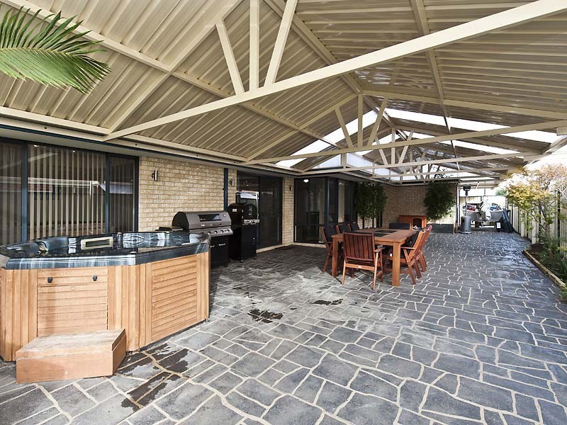 6 Kumarina Drive, Secret Harbour WA 6173