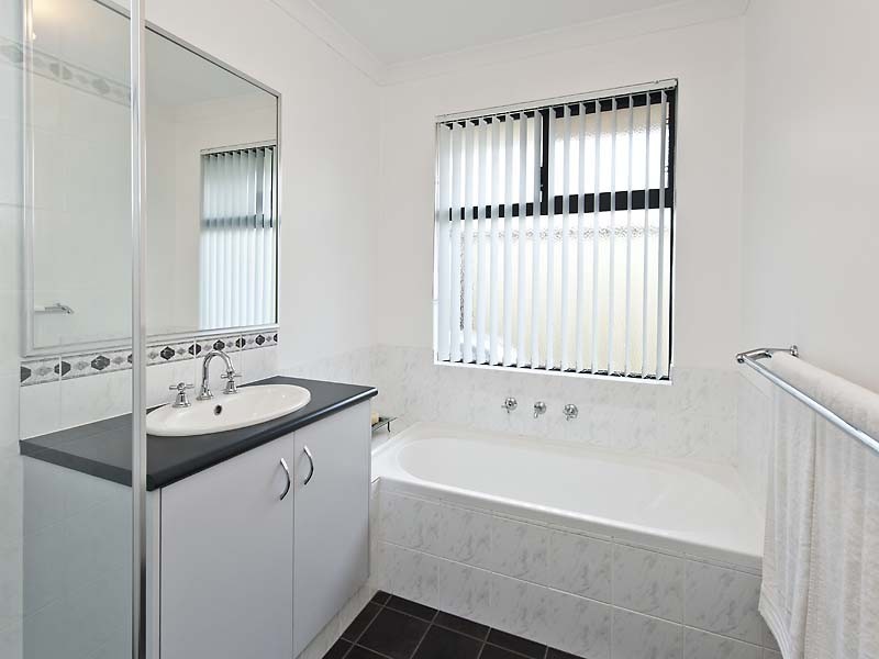 6 Kumarina Drive, Secret Harbour WA 6173