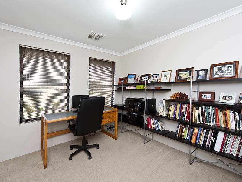 6 Kumarina Drive, Secret Harbour WA 6173