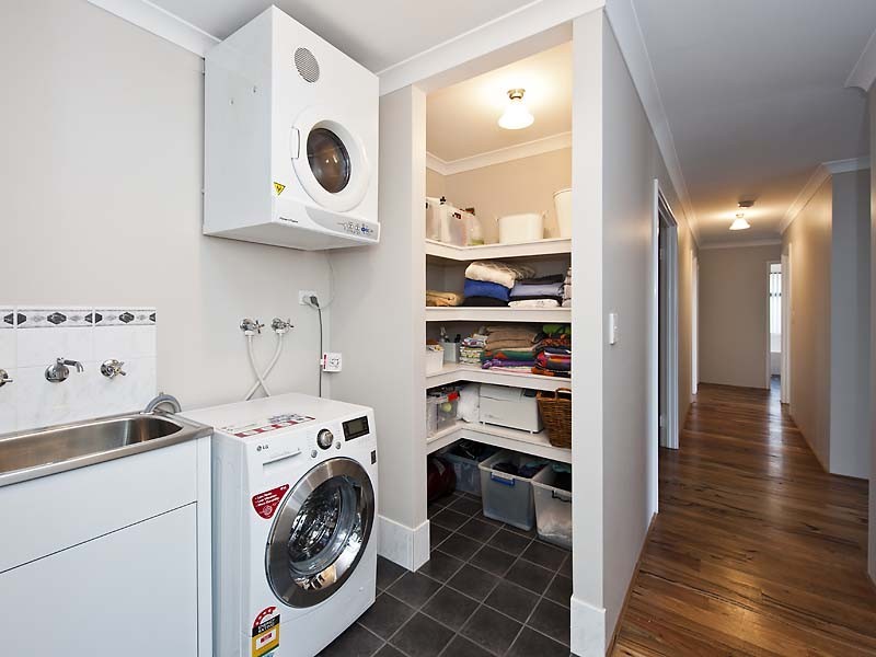 6 Kumarina Drive, Secret Harbour WA 6173