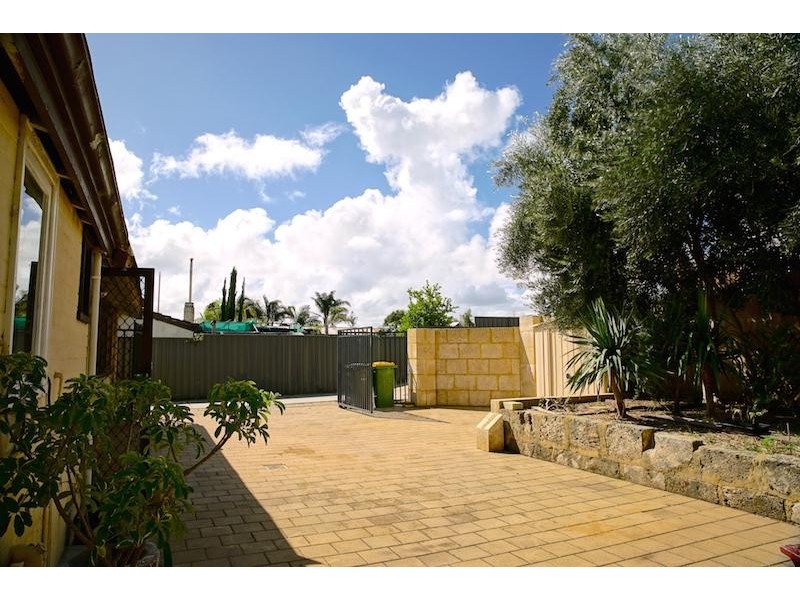 226 Carrington Street, Hilton WA 6163