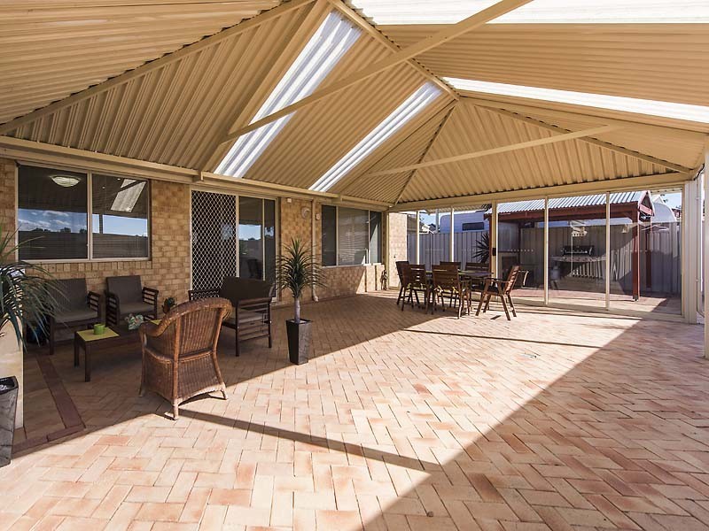 27 Harmony Parade, Singleton WA 6175