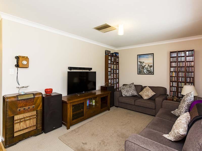 4/33 Chesterton Road, Bassendean WA 6054