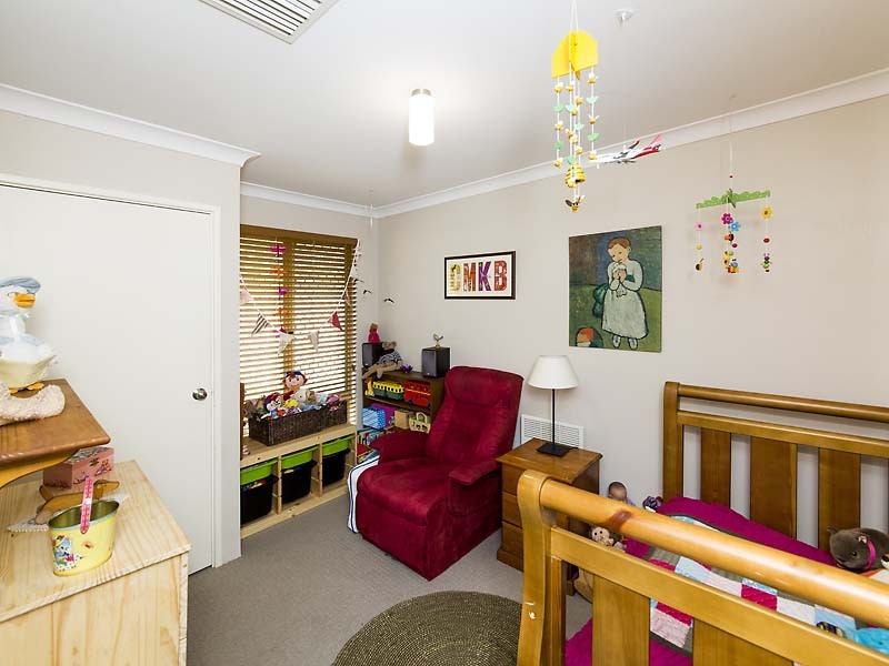 4/33 Chesterton Road, Bassendean WA 6054