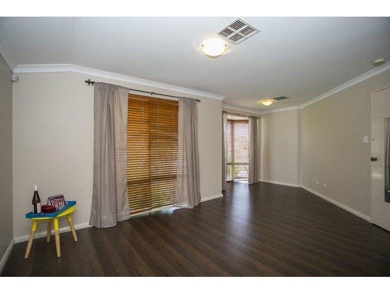 100 Brenchley Drive, Atwell WA 6164