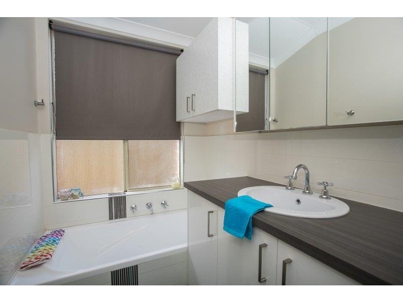 100 Brenchley Drive, Atwell WA 6164