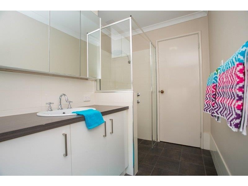 100 Brenchley Drive, Atwell WA 6164