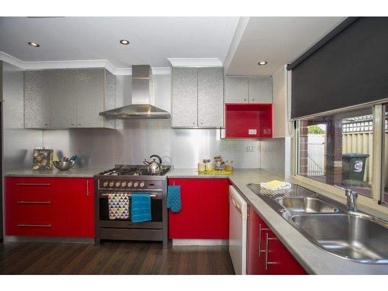 100 Brenchley Drive, Atwell WA 6164