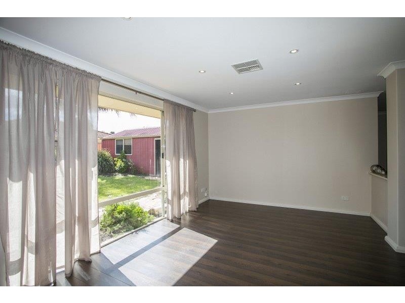 100 Brenchley Drive, Atwell WA 6164