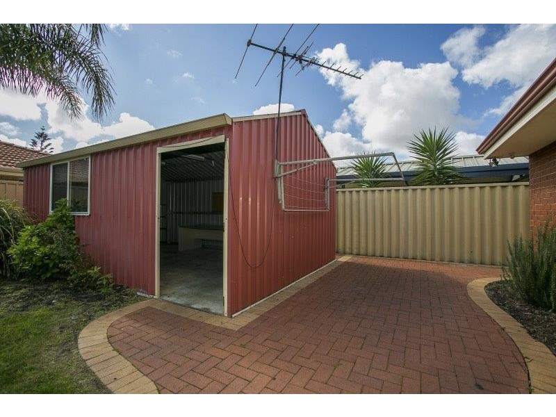 100 Brenchley Drive, Atwell WA 6164