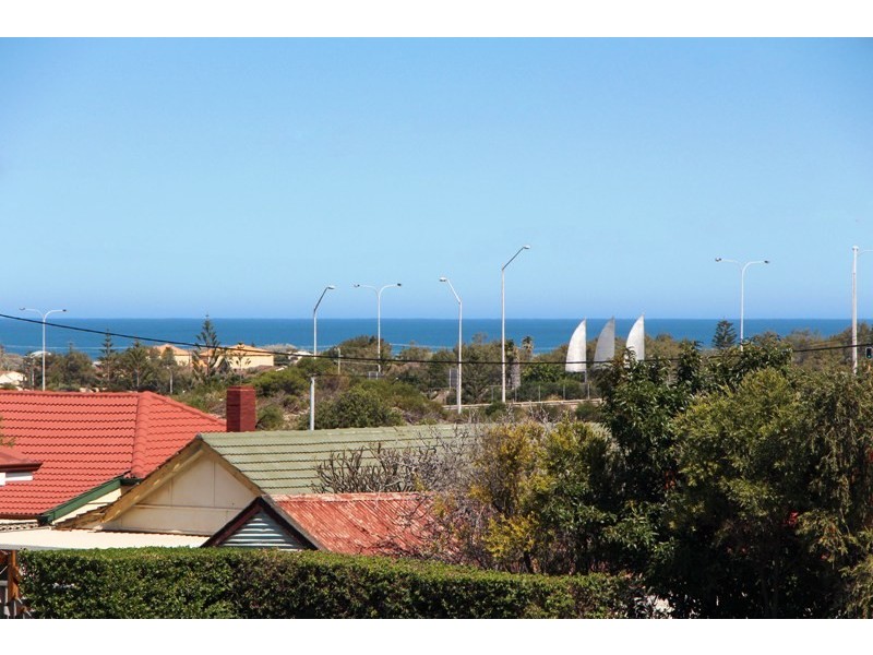 9 Hutchinson Street, Geraldton WA 6530