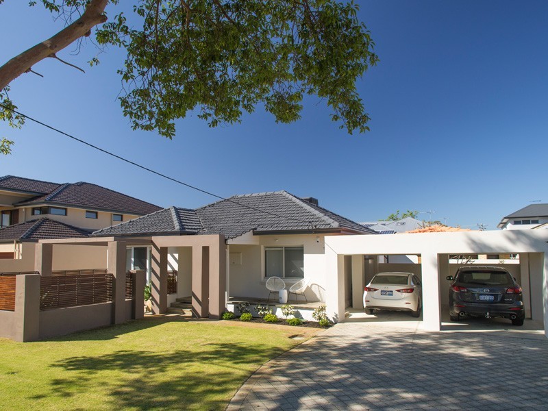 45 DOWNEY DRIVE, Manning WA 6152