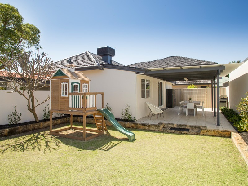 45 DOWNEY DRIVE, Manning WA 6152