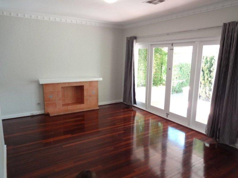 41 Henley Street, Como WA 6152