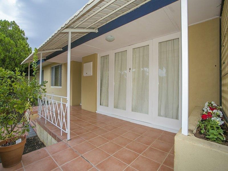 41 Henley Street, Como WA 6152