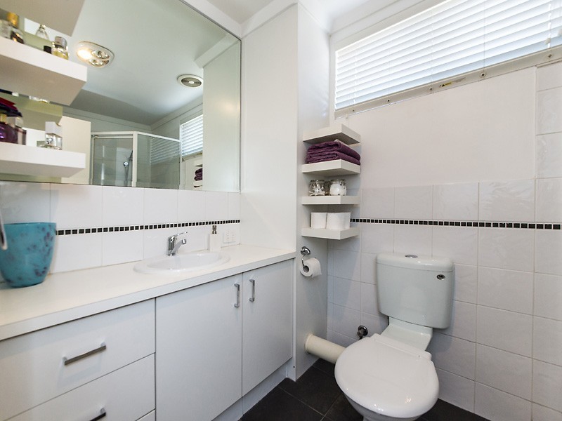 33 Poppy Lane, Como WA 6152