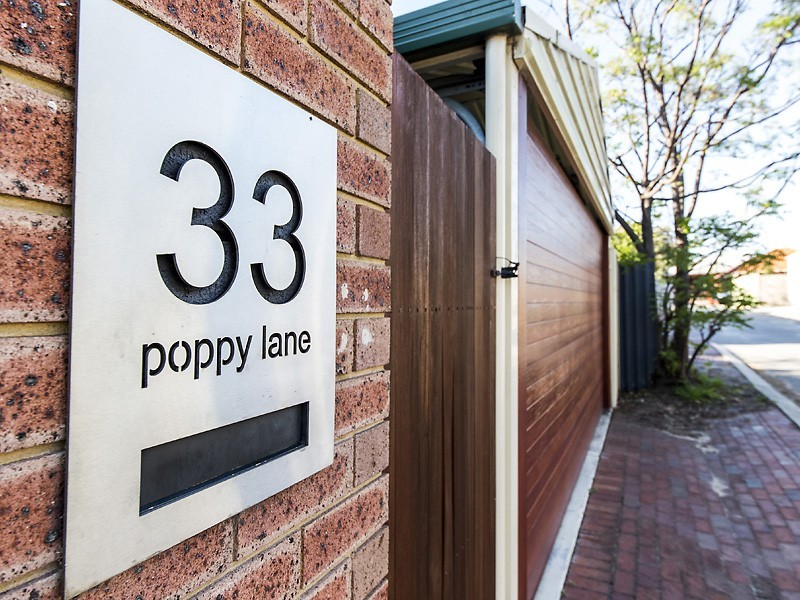 33 Poppy Lane, Como WA 6152