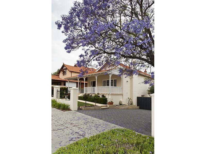 4 LONGROYD STREET, Mount Lawley WA 6050