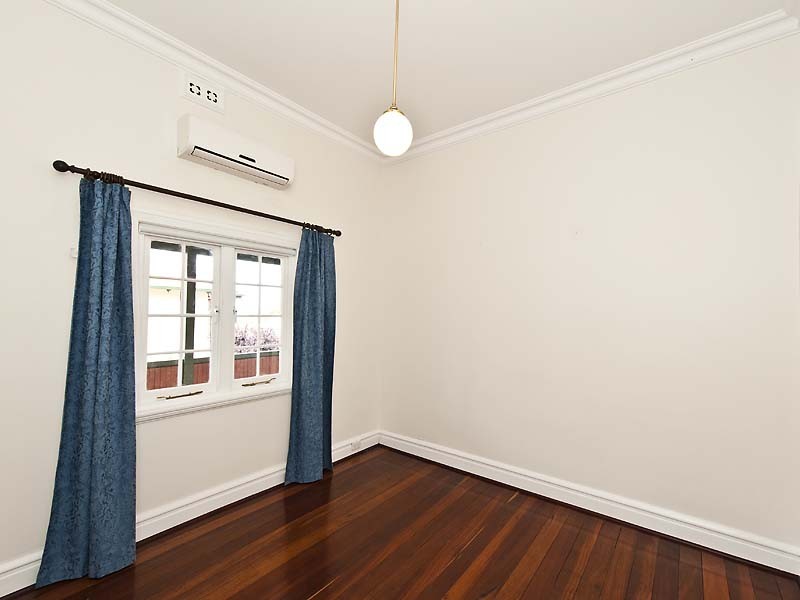 4 LONGROYD STREET, Mount Lawley WA 6050