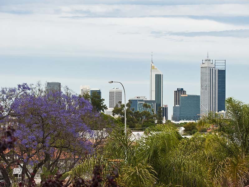 4 LONGROYD STREET, Mount Lawley WA 6050