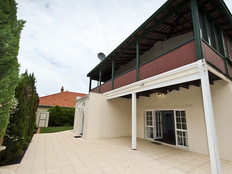 4 LONGROYD STREET, Mount Lawley WA 6050