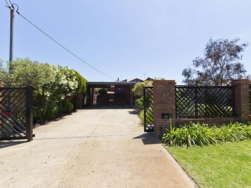 29 Fairlane Drive, Carine WA 6020