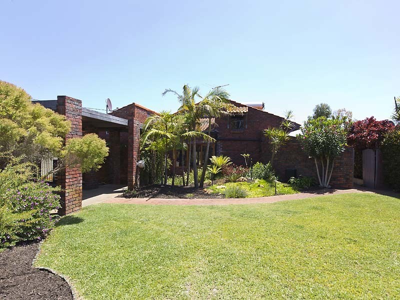 29 Fairlane Drive, Carine WA 6020