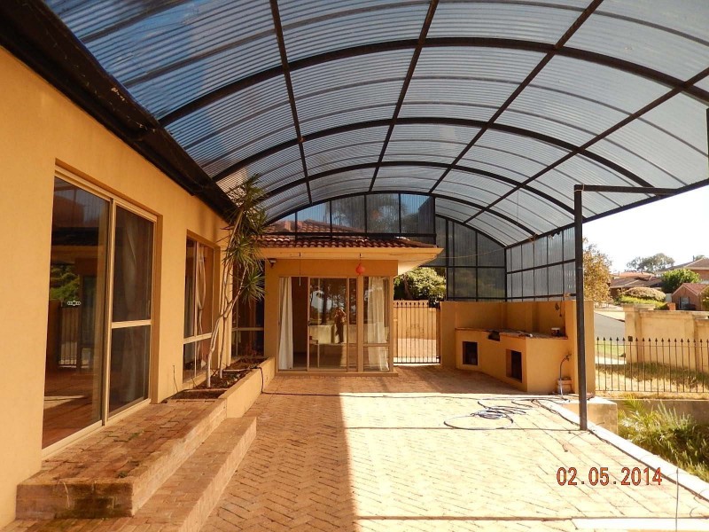 25 Buckingham Cres, Kardinya WA 6163