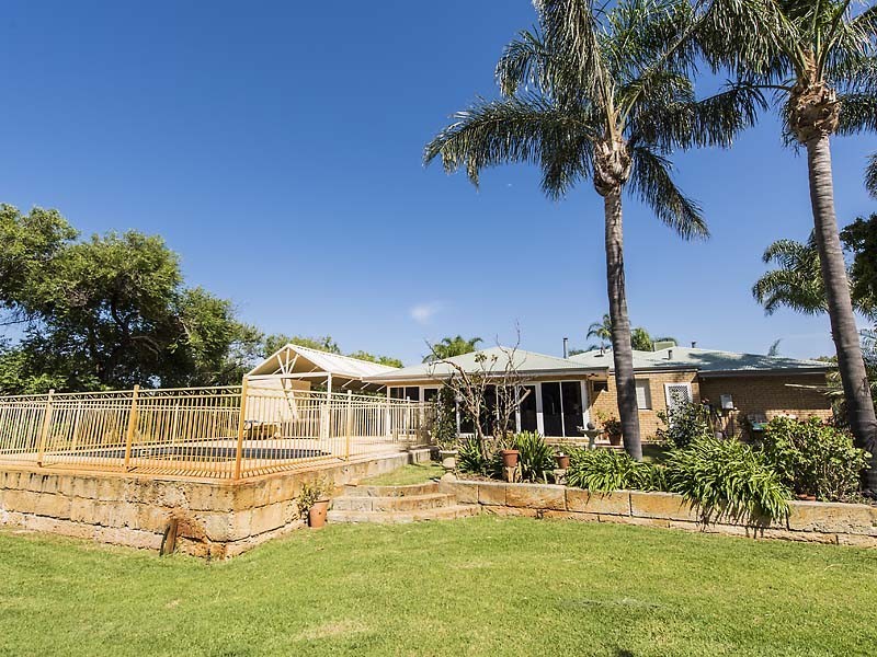 83/85 Gosnells Road West, Martin WA 6110